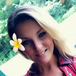 Meet your Posher, Teia